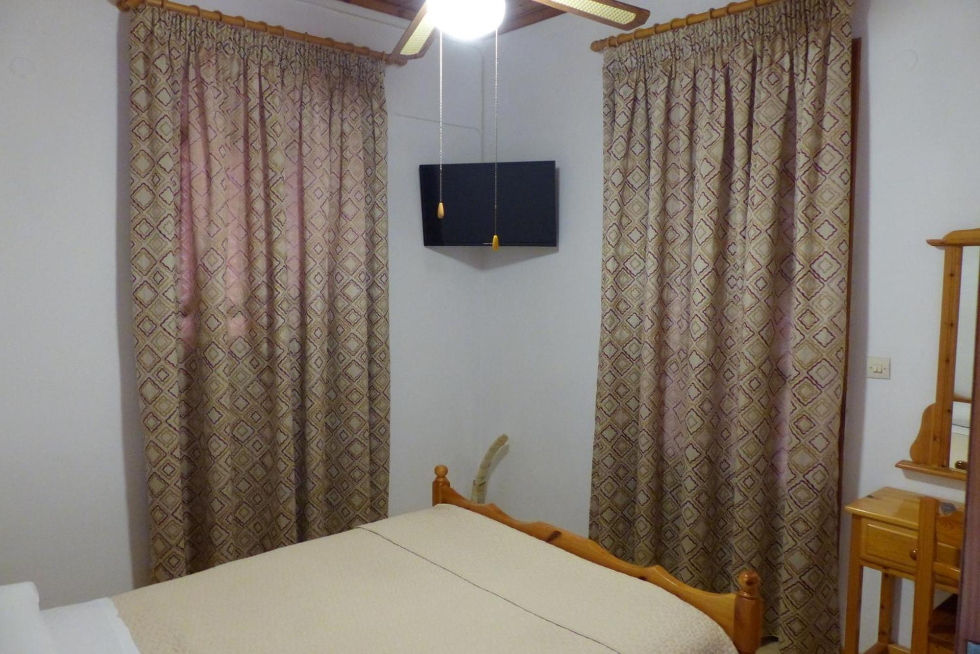 Ferienwohnung Circe Pansion Lixouri Exterior foto