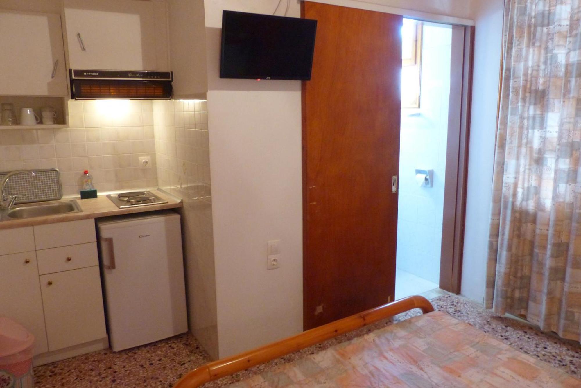 Ferienwohnung Circe Pansion Lixouri Exterior foto