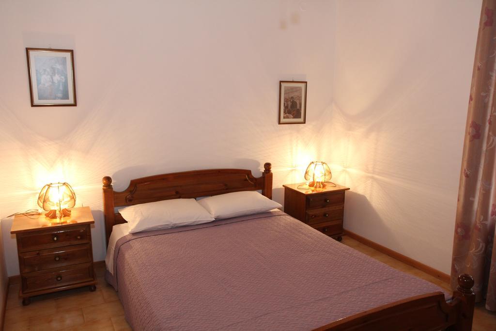 Ferienwohnung Circe Pansion Lixouri Zimmer foto