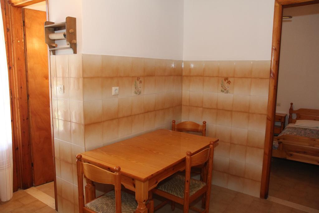Ferienwohnung Circe Pansion Lixouri Exterior foto