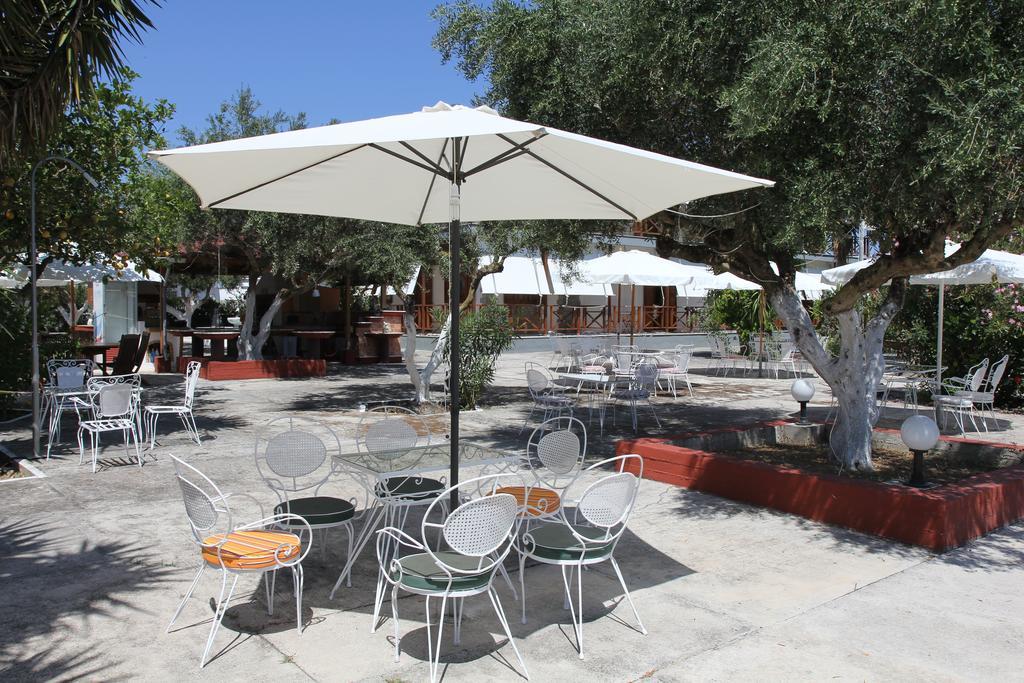 Ferienwohnung Circe Pansion Lixouri Exterior foto